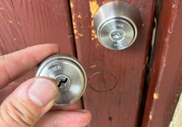 兵庫県宝塚市　店舗鍵交換の施工事例画像