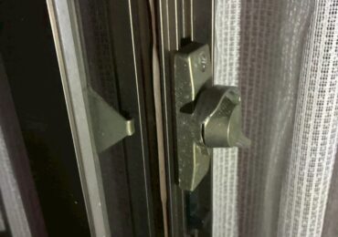 名古屋市中村区　戸建て　窓開錠の施工事例画像